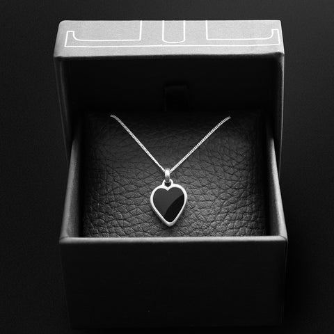 Classic Enamel - Collar de corazón de plata con acabado esmaltado