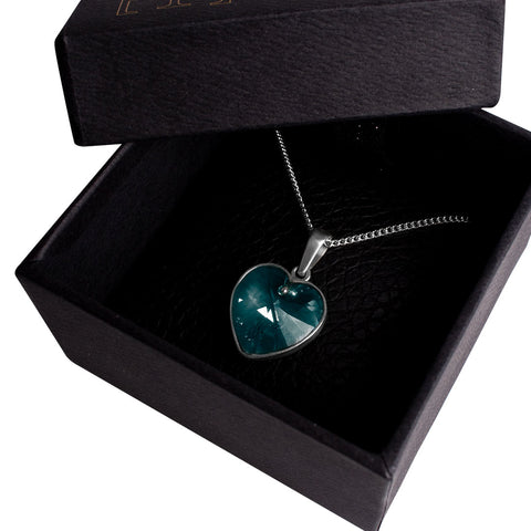 Corazón Esmeralda - Collar de plata con corazón de cristal