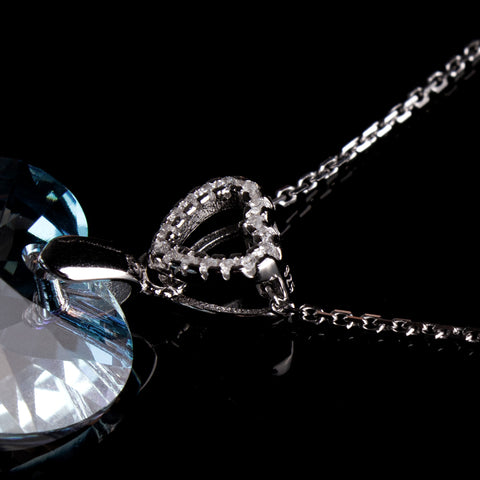 Crystal Heart - Collar de plata con pavé y corazón de cristal